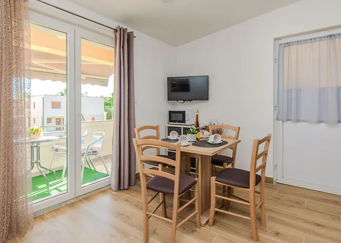 App Juracak Josip 5 By Interhome Apartman Nin