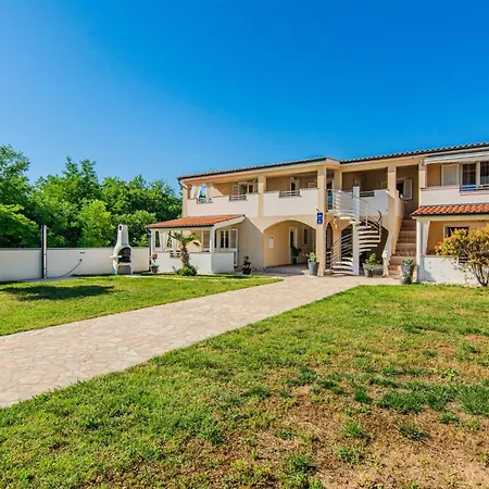 App Juracak Josip 5 By Interhome Apartment Nin