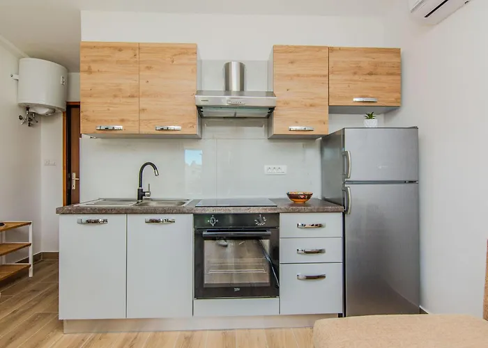 App Juracak Josip 5 By Interhome * Nin