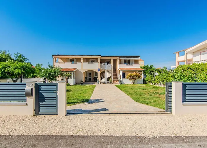 App Juracak Josip 5 By Interhome *